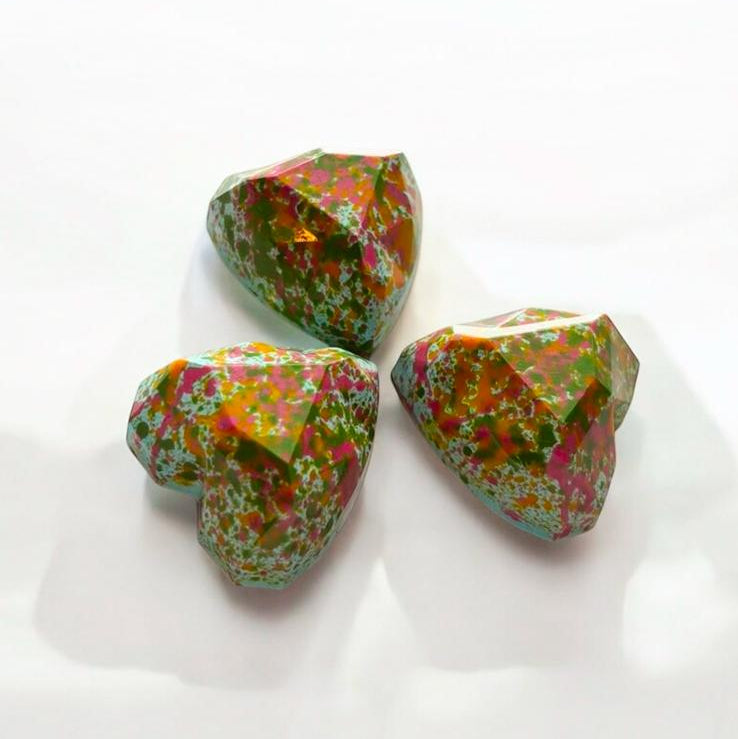 White chocolate jewel heart  filled with  bitter-sweet passion fruit ganache